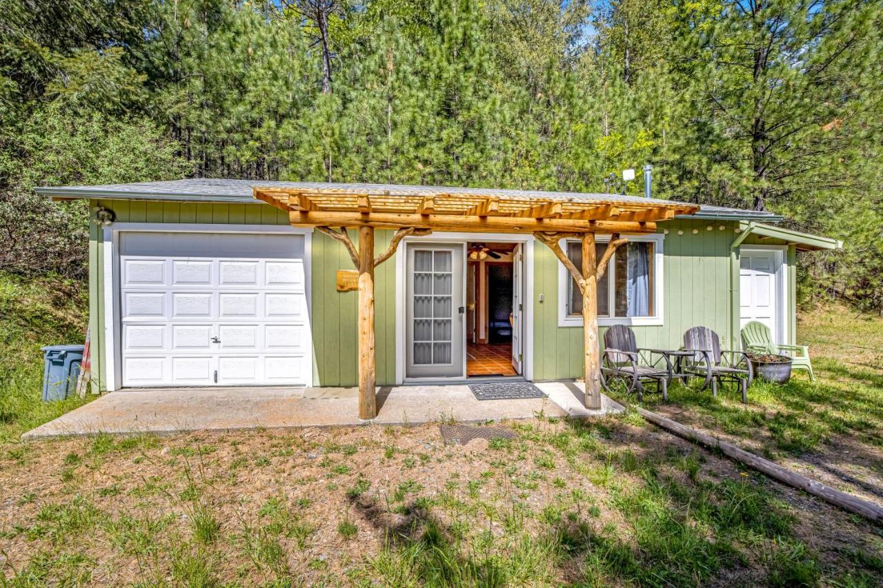 Yosemite Mountain Cottage Groveland Exterior photo
