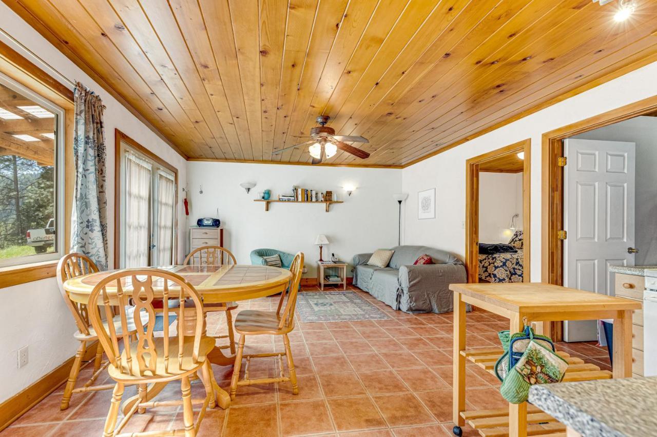 Yosemite Mountain Cottage Groveland Exterior photo